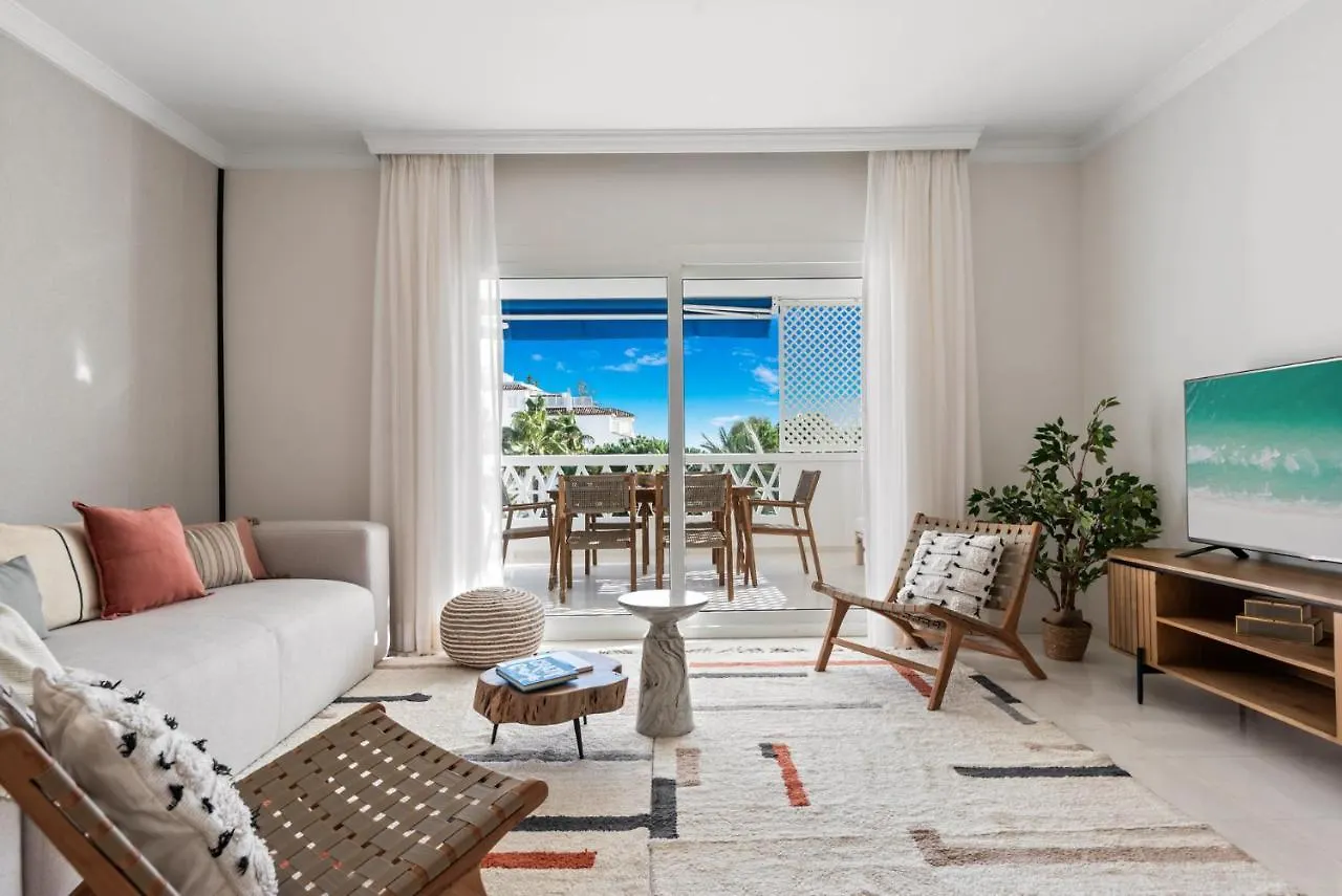 Precioso Y Muy Cerca De La Playa En Las Gaviotas Marbella Appartamento