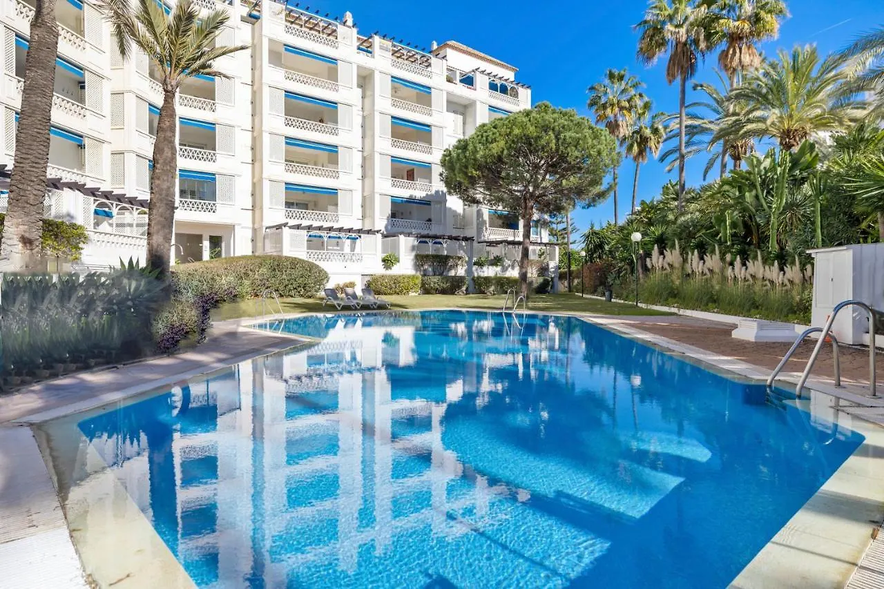 Precioso Y Muy Cerca De La Playa En Las Gaviotas Marbella 0*,  Hiszpania
