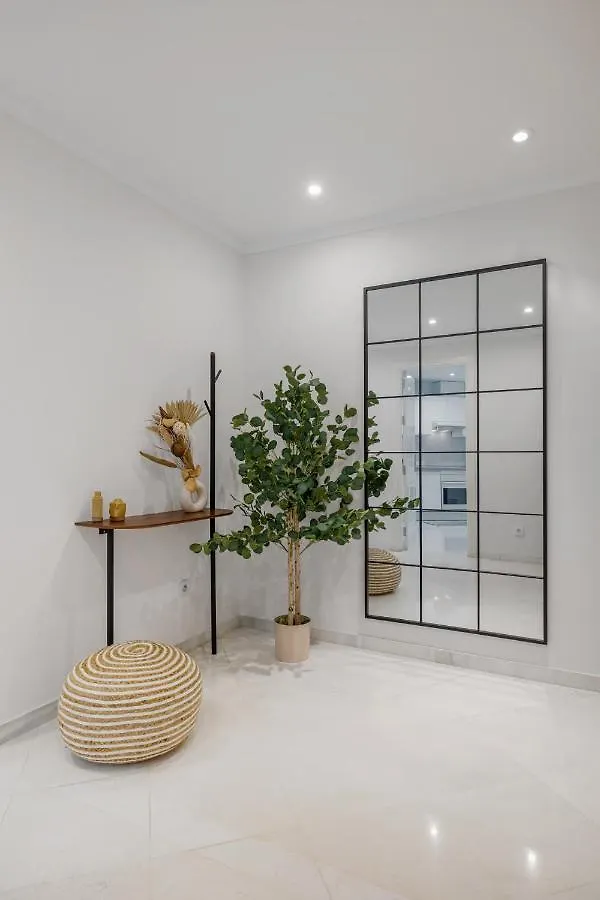 Precioso Y Muy Cerca De La Playa En Las Gaviotas Marbella Apartament
